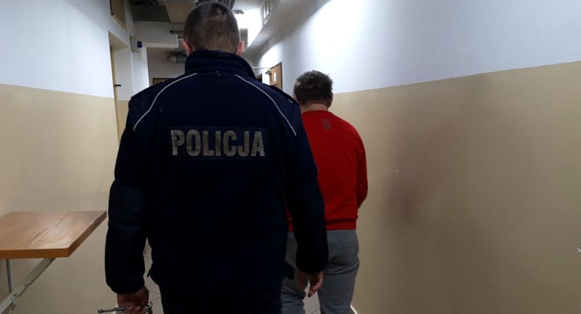 Arsenał w garażu w Celestynowie