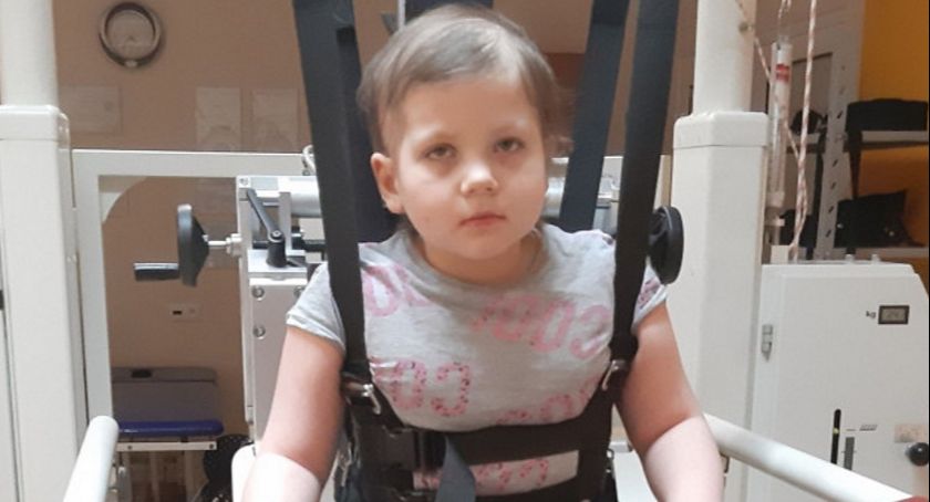 Zuzia z Karczewa marzy o mebelkach