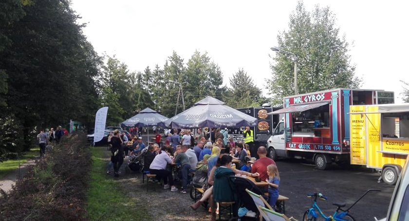 Food trucki przyjechały na weekend do Karczewa