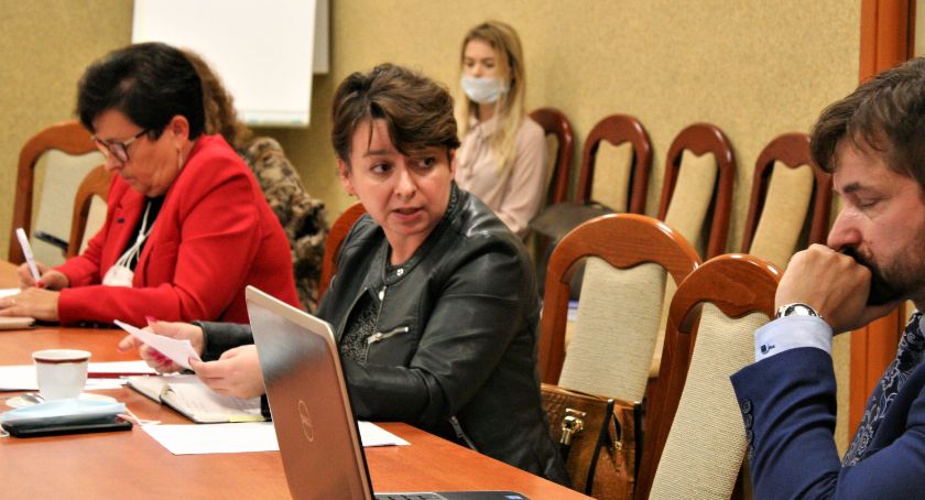 Czy nowa prezes wyciągnie szpital powiatowy z finansowego dna?
