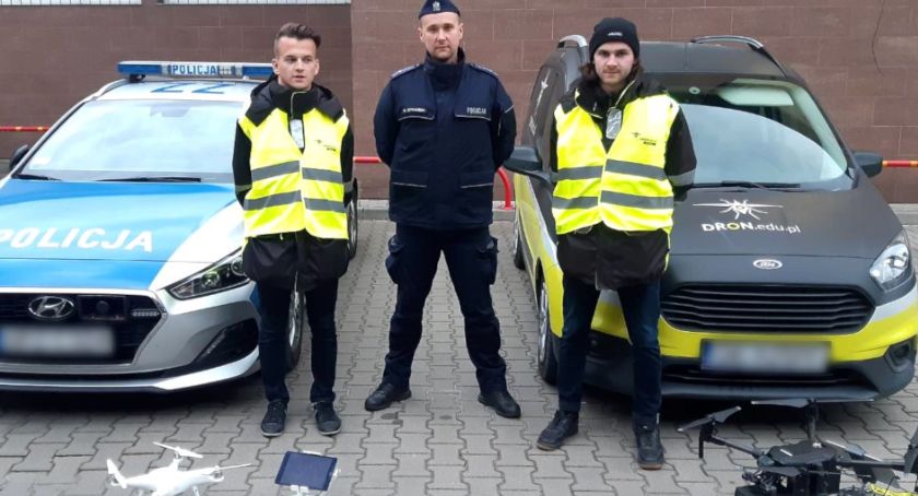 Karczew. Dzielnicowy i urzędnicy kontrolują paleniska oraz edukują na temat smogu