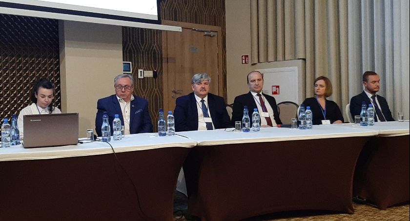 VIII Forum Gospodarcze Powiatu Otwockiego - o brakach wykwalifikowanych pracowników