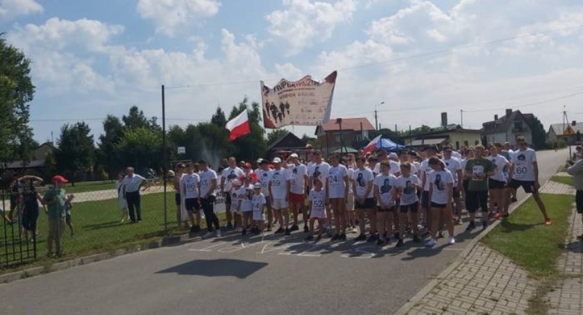 X edycja biegu „Tropem Wilczym” w Szymanowicach Dużych