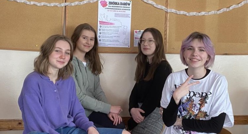 Licealistki z projektu PetSupport wspierają zwierzęta z Polski i Ukrainy