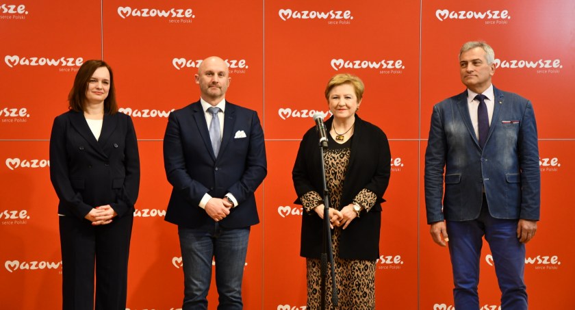 Wsparcie dla seniorów - nowy program mazowiecki