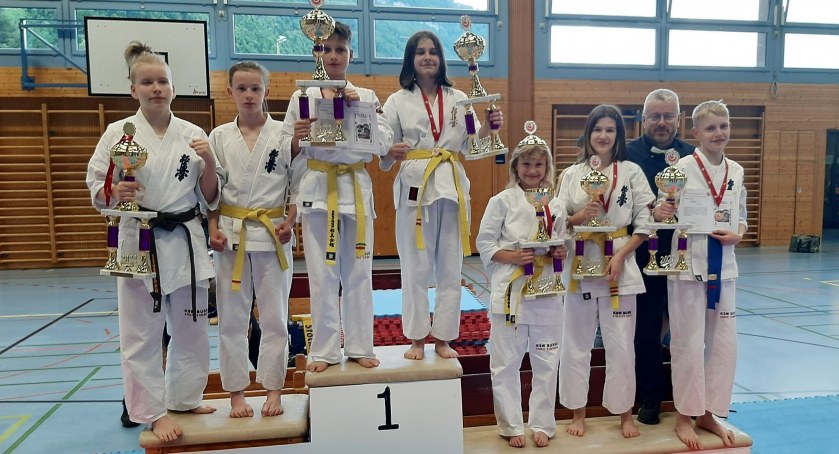 Pięć złotych medali zawodników KSW Bushi na turnieju w Szwajcarii