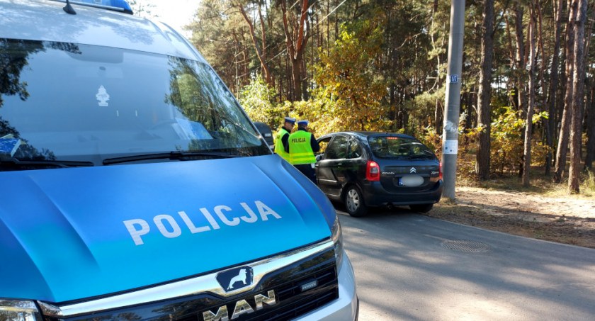 W dwie godziny trzech zatrzymanych – kontrole policji na drogach powiatu