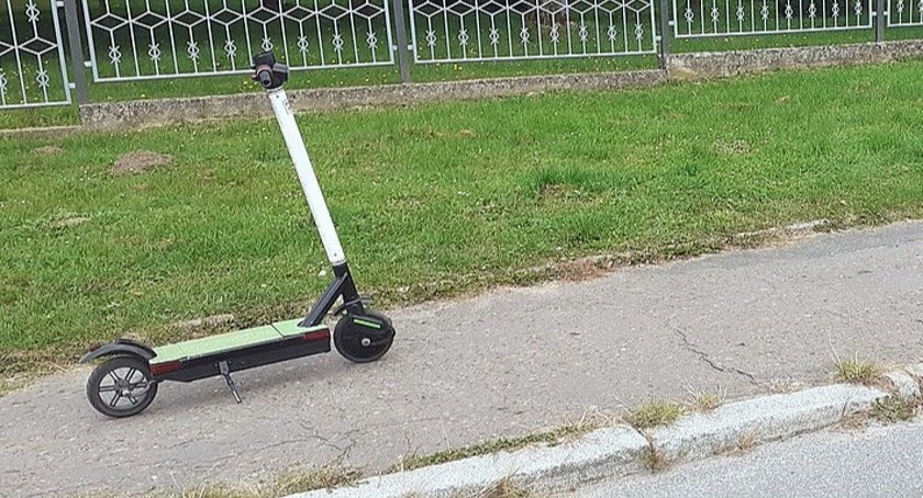 Czy miejsca pozostawiania hulajnóg powinny być regulowane - sonda
