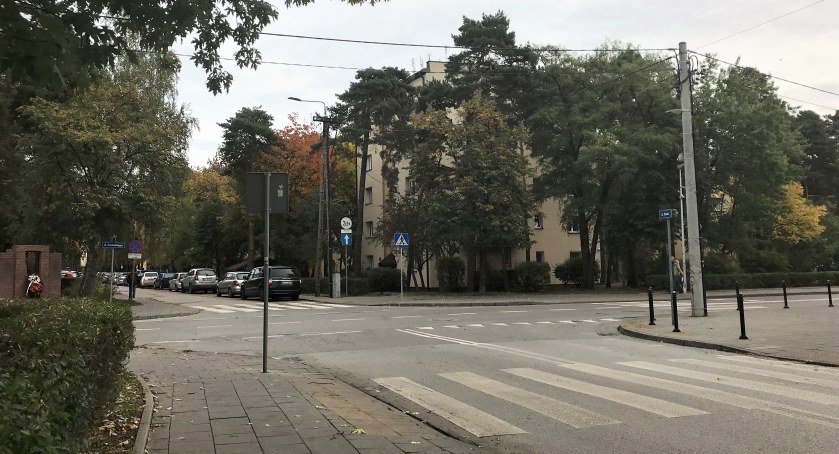 Wykonawca ronda Hoża/Andriollego wybrany z wolnej ręki