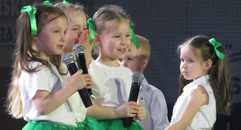 Ponad 12 tys. zł na leczenie Maksia z koncertu w Karczewie
