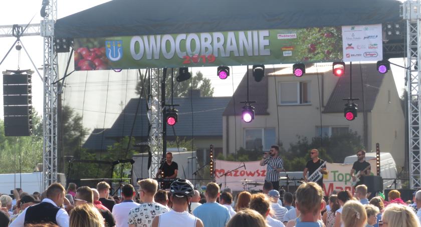 Huczne Owocobranie w Sobieniach-Jeziorach