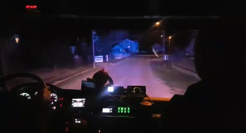 Zostań w domu! Apel strażaków i burmistrza Karczewa