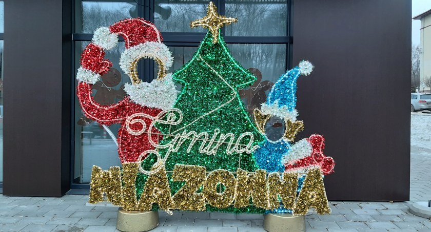 Czy rozświetlać iluminacje świąteczne w Wiązownie?