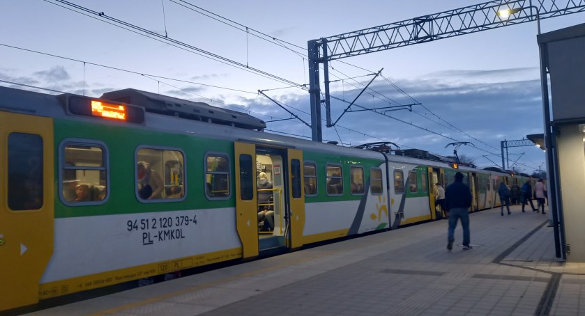 Utrudnienia w kursowaniu pociągów podmiejskich  - 17 listopada