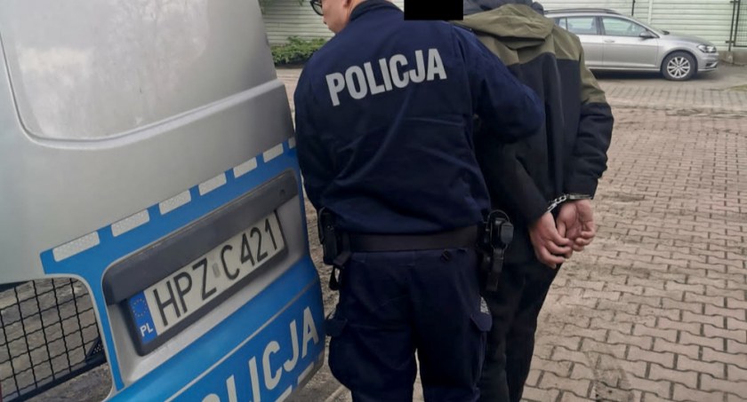 Kradzież i pobicie w markecie w Józefowie