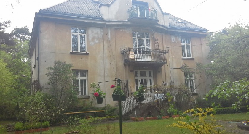 Spacer do miejsca powstania Koziołka Matołka w Otwocku z okazji 90.Rocznicy ukazania się 
