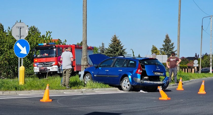 Wypadek w Sobieniach Szlacheckich. 31-latka w szpitalu