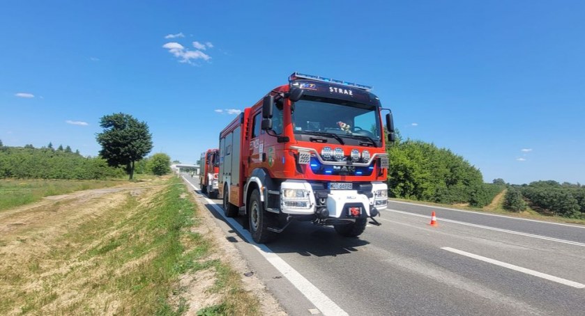Wypadek w Ostrówku, motocyklista trafił do szpitala
