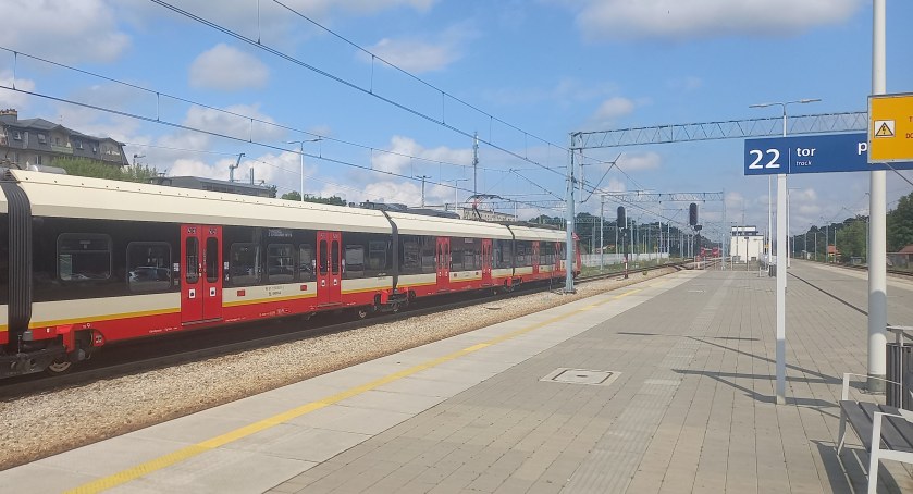 Zmiany w kursowaniu SKM-ek. Zamknięcie podmiejskiej linii średnicowej na wakacje