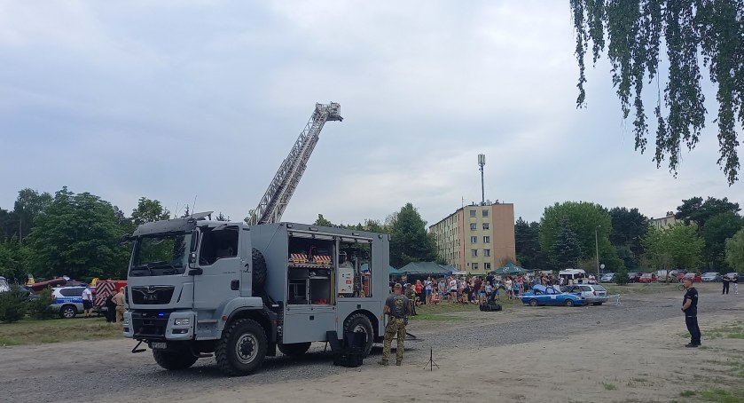 Służby mundurowe na pikniku w Otwocku