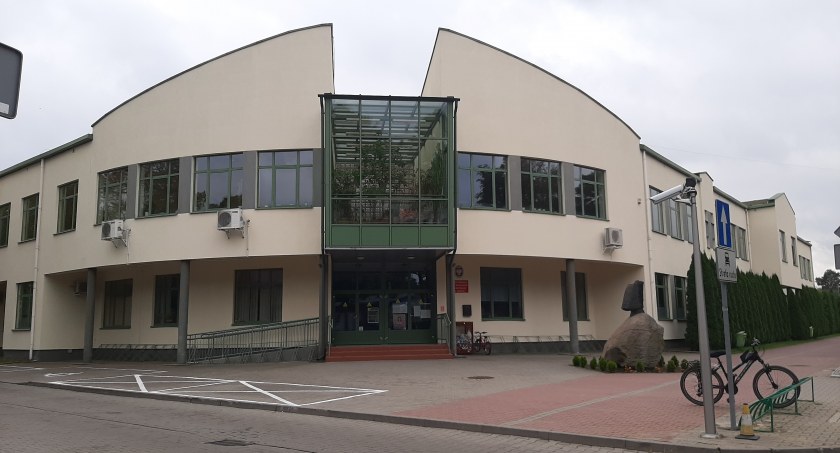 Egzaminy ósmoklasistów - dobre wyniki z powiatu otwockiego