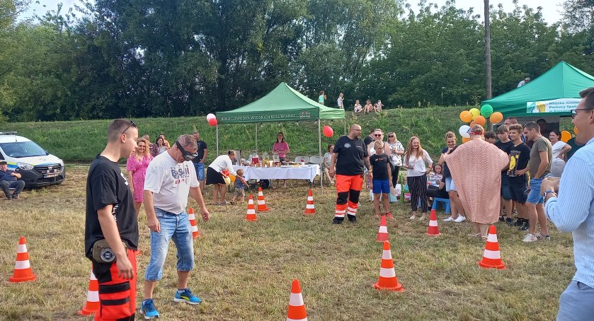 Profilaktyczny piknik w Kosumcach