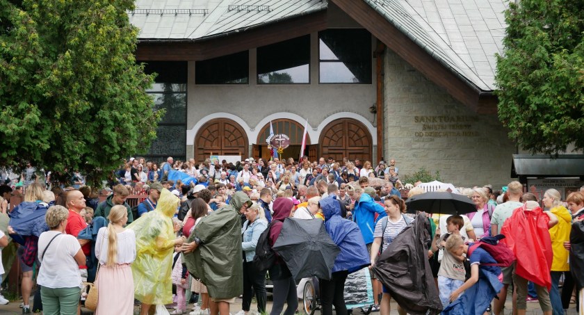 Pielgrzymi do Częstochowy w powiecie otwockim