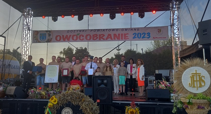 Owocobranie 2023. Dożynki powiatowo-gminne w Sobieniach-Jeziorach