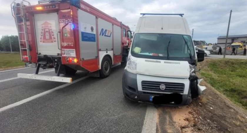 Wypadek na DK50. Jedna osoba trafiła do szpitala