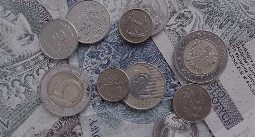 Jak rośnie dług Otwocka?
