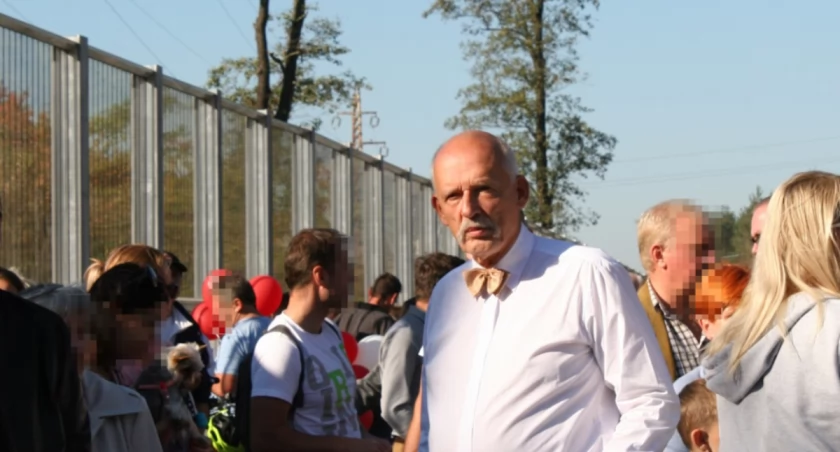 Korwin-Mikke z zarzutami za jazdę bez uprawnień
