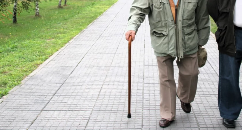 Wsparcie dla otwockich seniorów - usługi sąsiedzkie i teleopieka