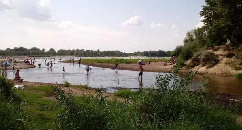 Niedzielny otwarty spacer z kijkami lub bez śladami Łowców Reniferów