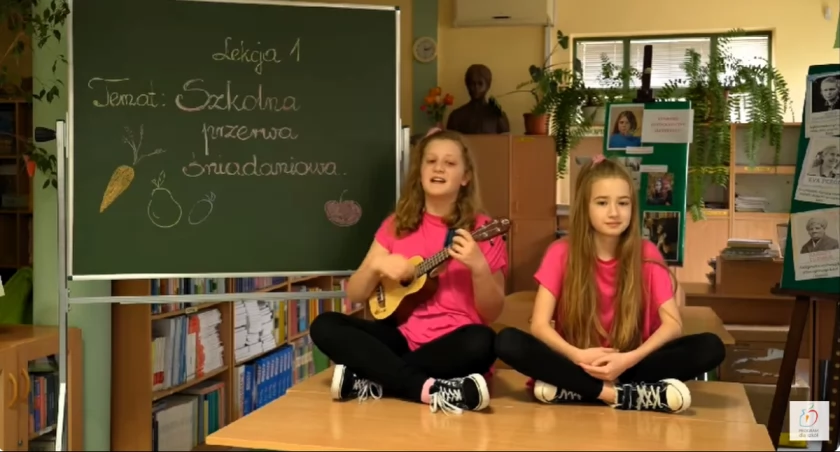 Głosuj na szkołę z Józefowa w plebiscycie „Muzyczne Wyzwanie Chrumasa”!