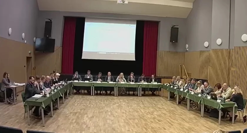 Ile będzie zarabiał starosta otwocki? Czym będzie rządził...?