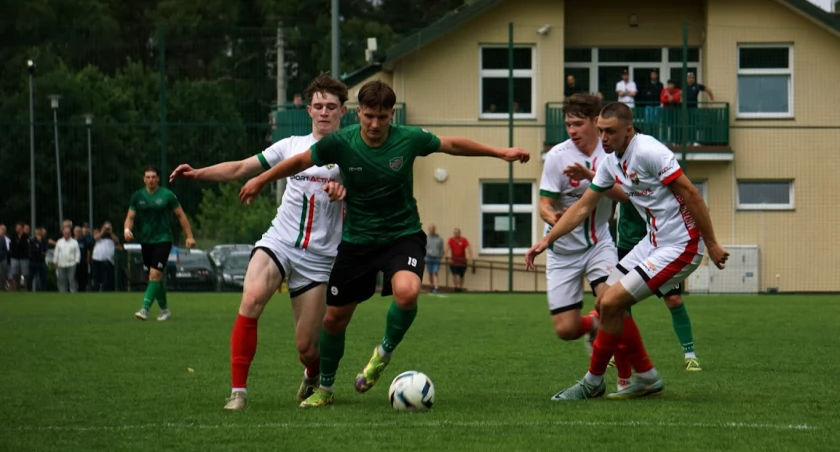 Józefovia walcząca do końca! Remis w derbach z Mazurem Karczew