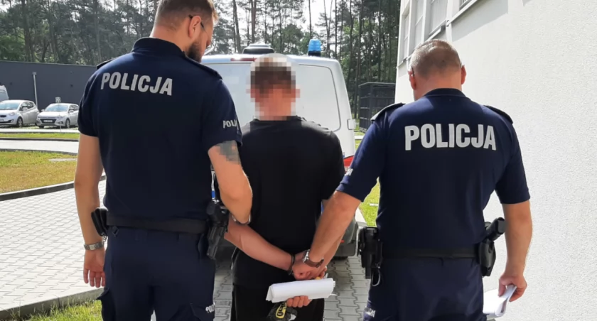 Otwock. Ostrożny senior zachował oszczędności i pomógł zatrzymać oszusta