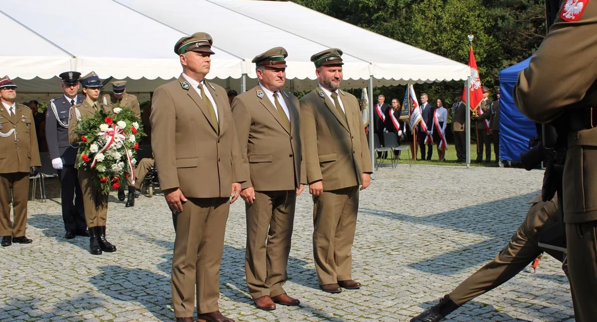 Celestynów. Uroczystość ku pamięci leśników – hołd dla pomordowanych na Wschodzie