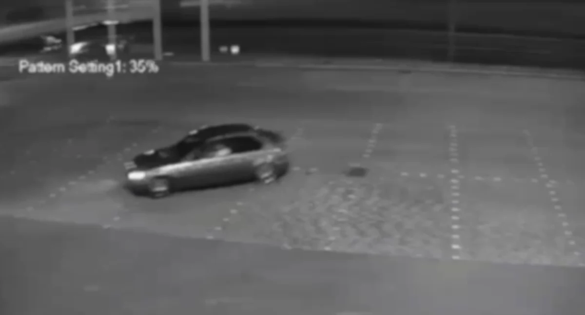 18-latek ukarany za nielegalne drifty na parkingu w Otwocku