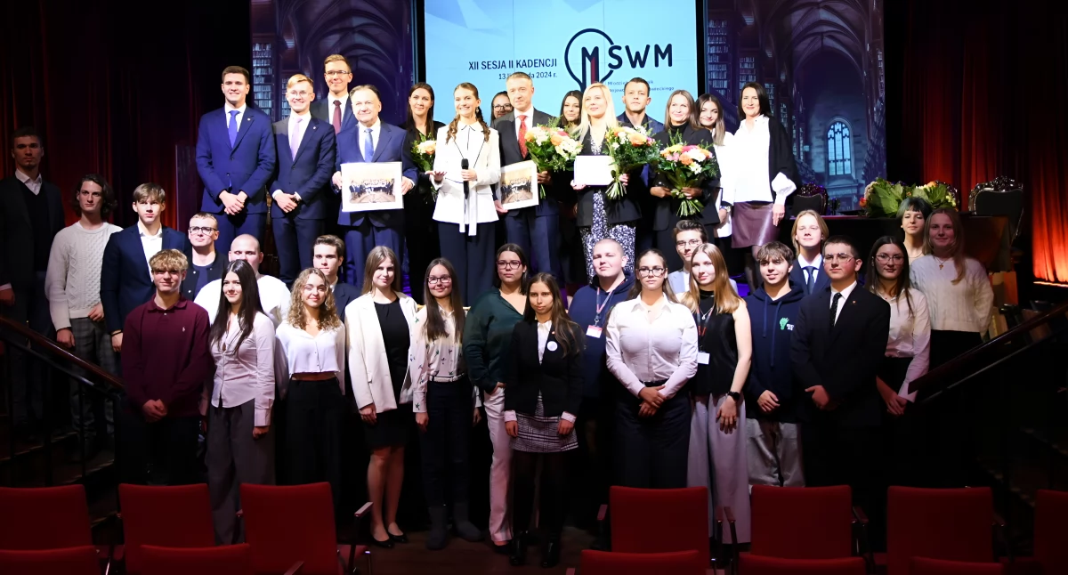 Radni Młodzieżowego Sejmiku Województwa Mazowieckiego wybrani! Czworo reprezentantów z powiatu otwockiego 