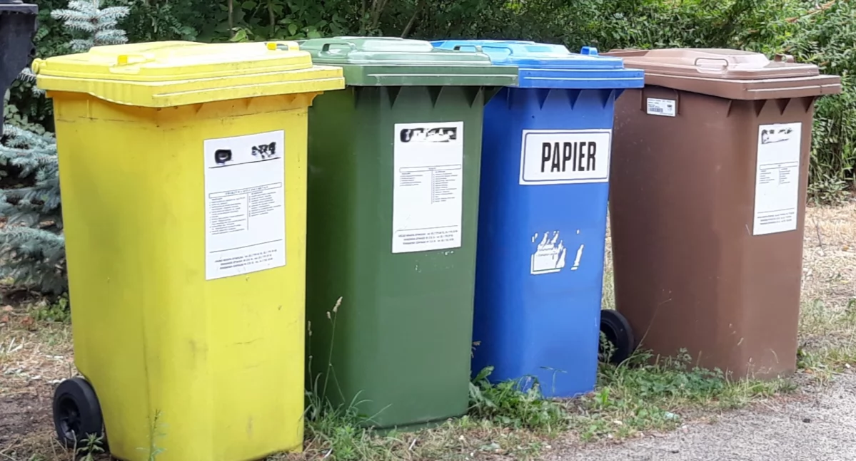 Opłaty za śmieci w 2025 roku w powiecie otwockim – gdzie najtaniej, a gdzie najdrożej?