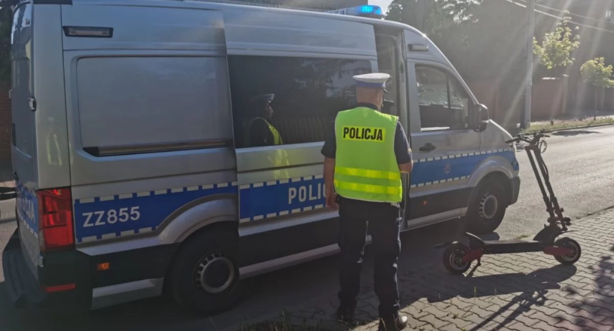 Elektryczne hulajnogi pod lupą otwockiej policji – kontrole, mandaty i edukacja dla bezpieczeństwa na drogach