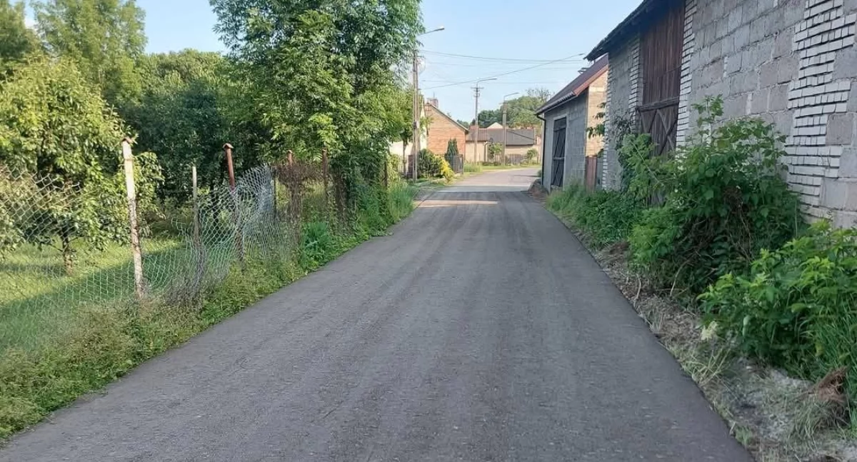 Lato inwestycji drogowych w gminie Karczew - drogi w Ostrówcu gotowe, kolejne projekty w przygotowaniu