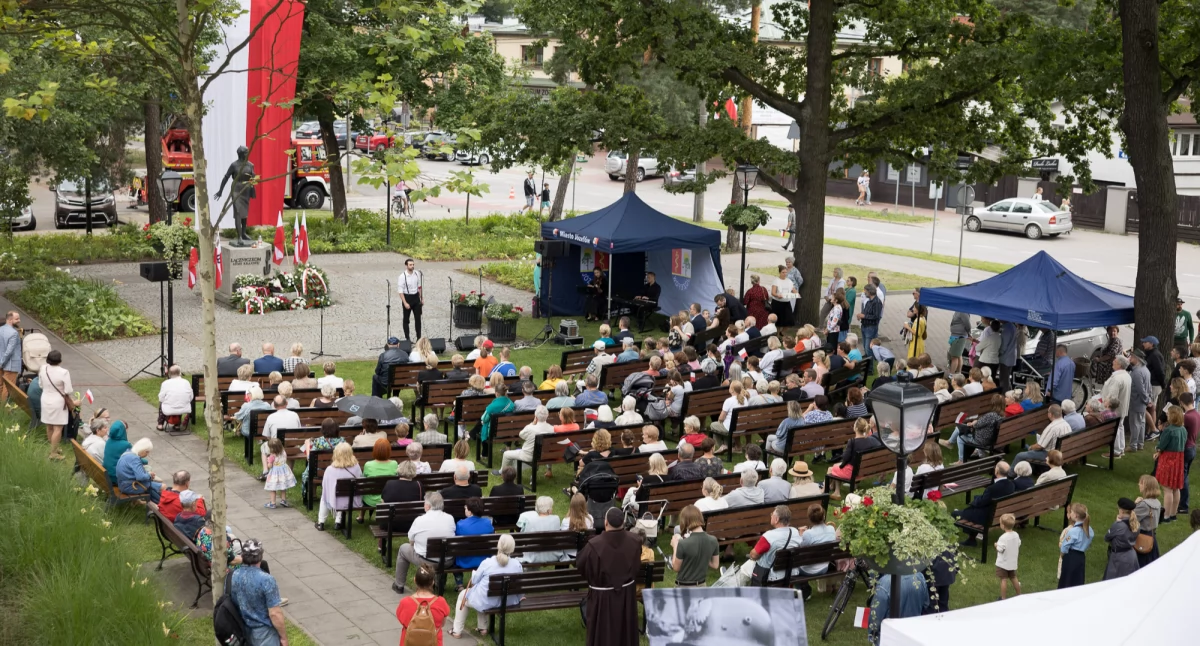 Oddali hołd bohaterom Powstania Warszawskiego -obchody 1 sierpnia w powiecie otwockim