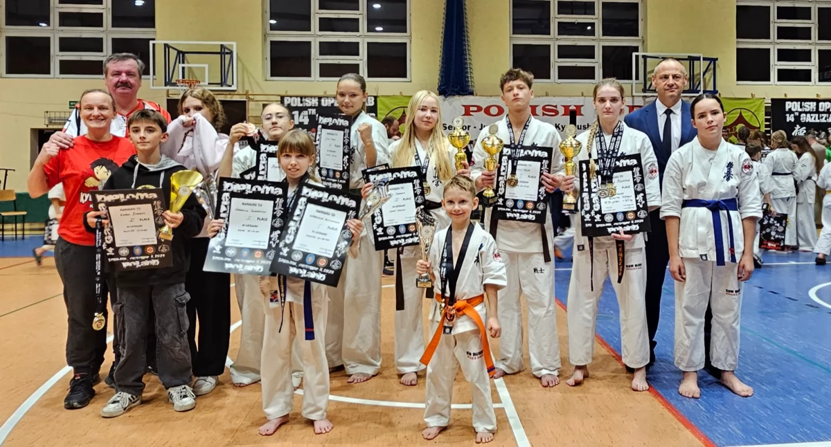 Kolejny sukces młodych karateków z KSW Bushi! Drużyna z Józefowa druga w klasyfikacji medalowej WKB Polish Open Galicja Cup