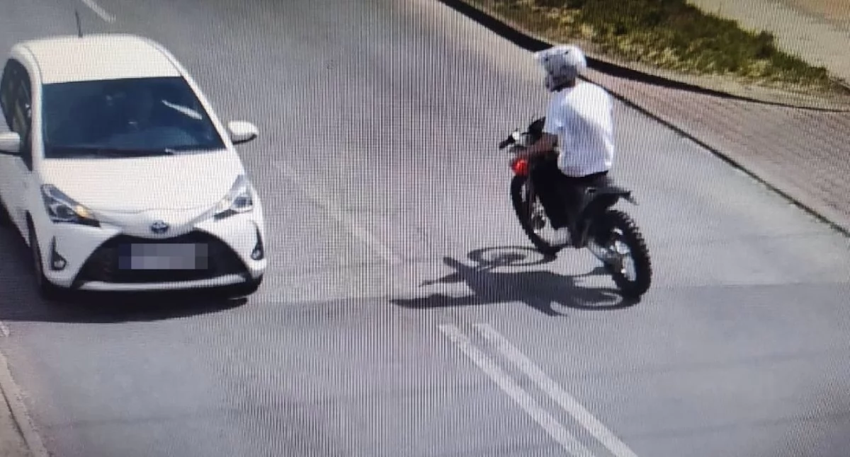 17-latek zatrzymany w Józefowie. Jechał elektrycznym crossem bez uprawnień i OC