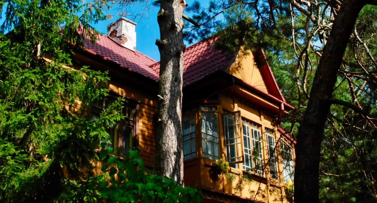Willa dr. Kahana w Otwocku wpisana do rejestru zabytków. Poznaj historię unikatowej drewnianej willi przy Konopnickiej