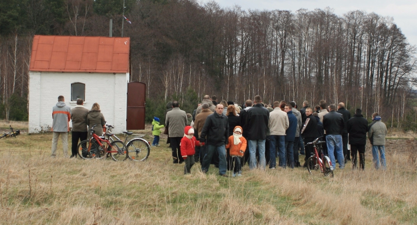Pogańskie uroczysko nad Świdrem koło Głupianki
