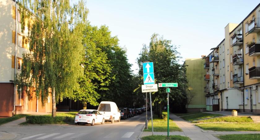 Śmierć obok parkingu na Ługach