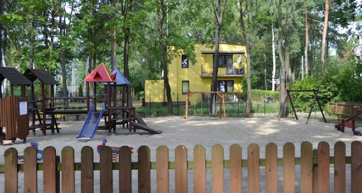 Modernizacja placu zabaw w Celestynowie